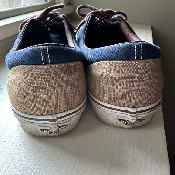 Vans shoes - Picture 2 of 4